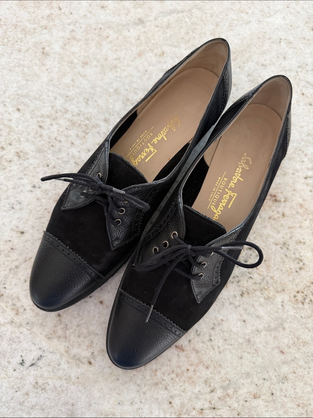 Salvatore Ferragamo Black Leather and Suede Cap-Toe Lace-Up Flats- Size 8.5. 2A